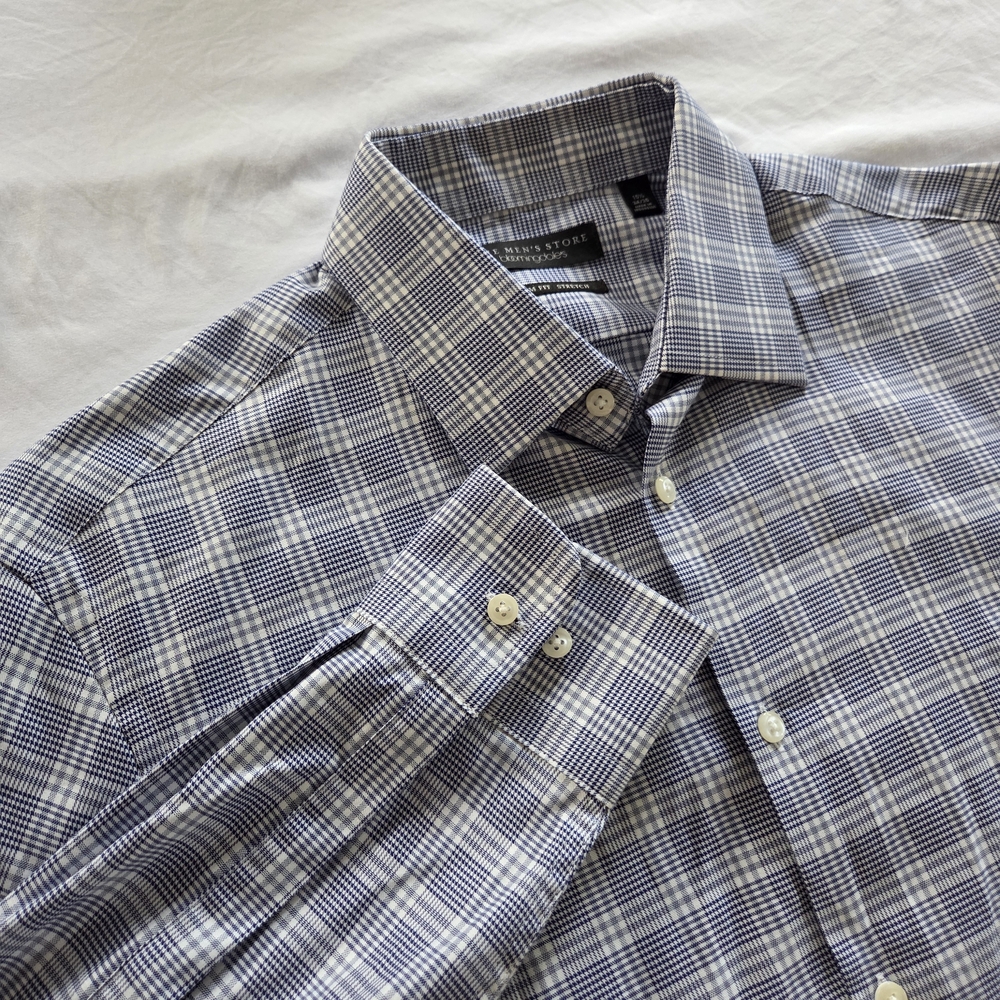 Bloomingdale's Blue and White Plaid Slim Fit Stretch Button Down Shirt